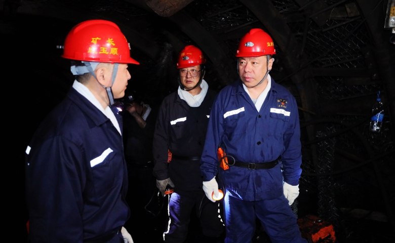 張秉德到益新礦調(diào)研檢查工作