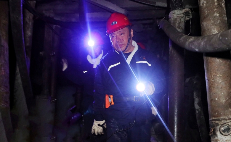 張秉德到振興礦調(diào)研檢查工作